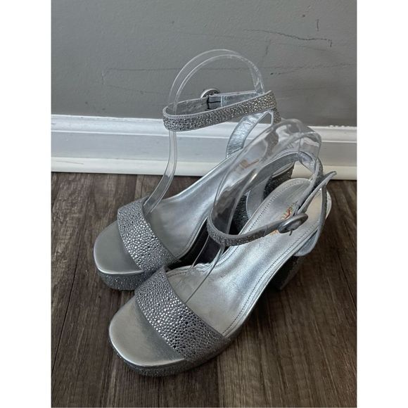 LARROUDÉ Dolly Ankle Strap Platform Sandal - Picture 10 of 11